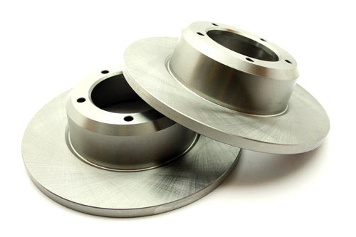 BRAKE DISC - FRONT BRAKES - SOLID - D1/DEF ALL/RRC - LR017951G
